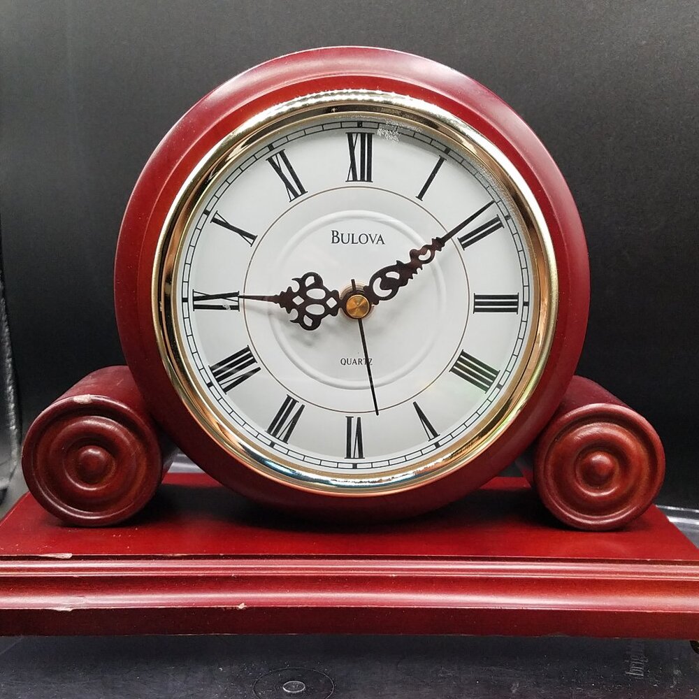Bulova B1895 Walnut Mantel Clock – Working Pre-Owned – Size 10.5″ × 8″